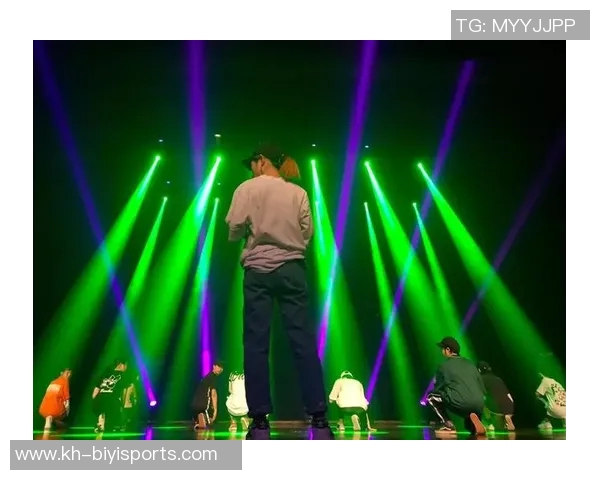 深圳街舞队在运动街舞节奏比赛中创新高展现体育精神与团队实力